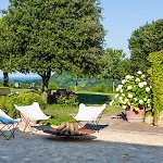Casa Eugenia 8, Emma Villa *