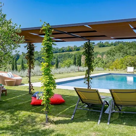 Casa Eugenia 8, Emma Villa Pesaro