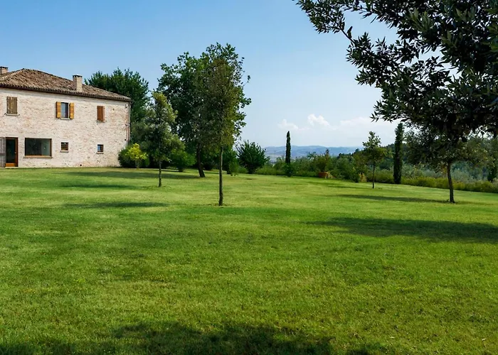 Casa Eugenia 8, Emma Pesaro