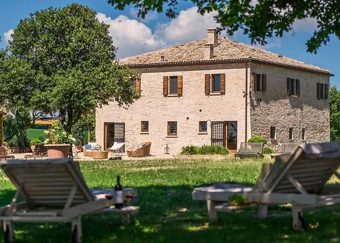 Casa Eugenia 8, Emma Pesaro