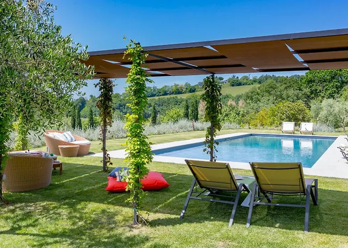 Casa Eugenia 8, Emma Villa Pesaro